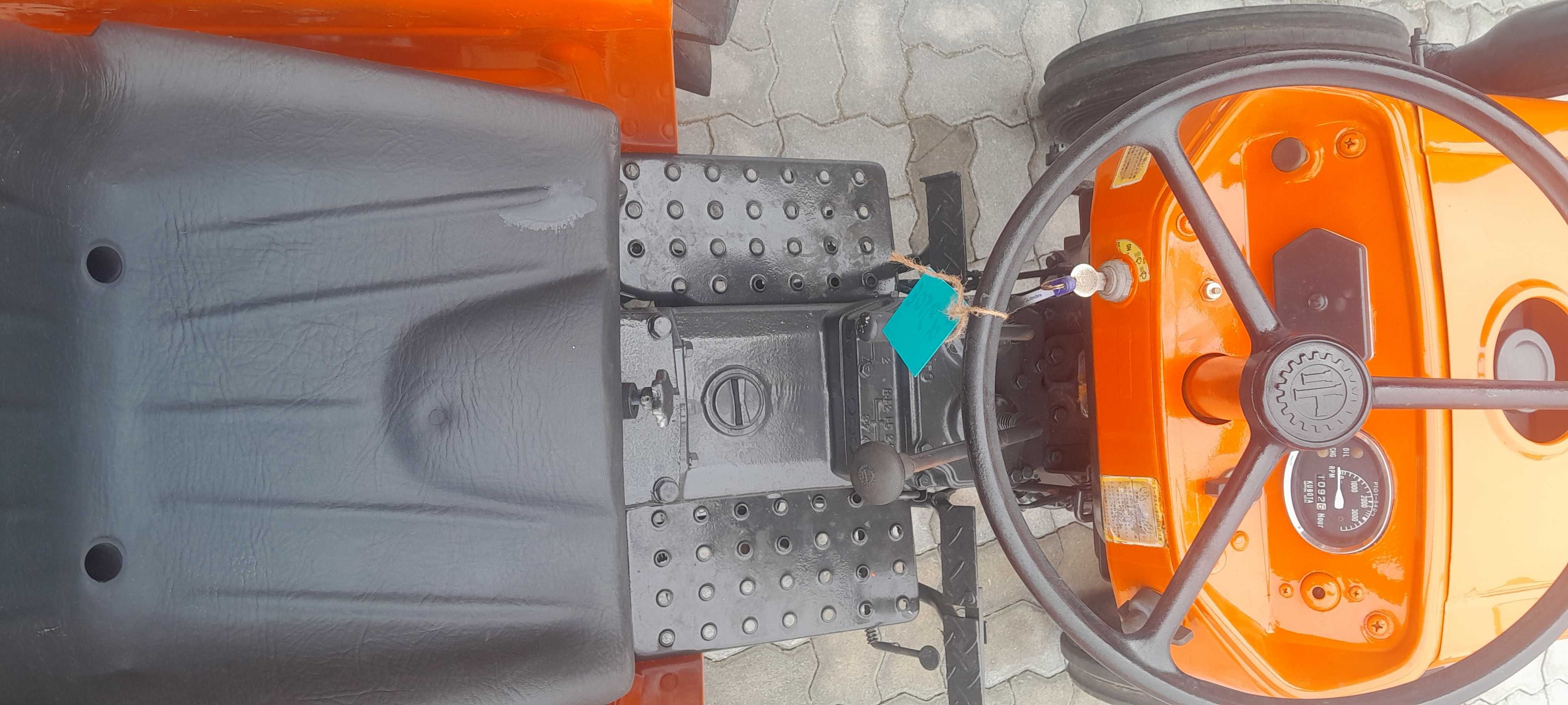 Trator Kubota L1500, 4x2 , 2 cc, ótimo estado