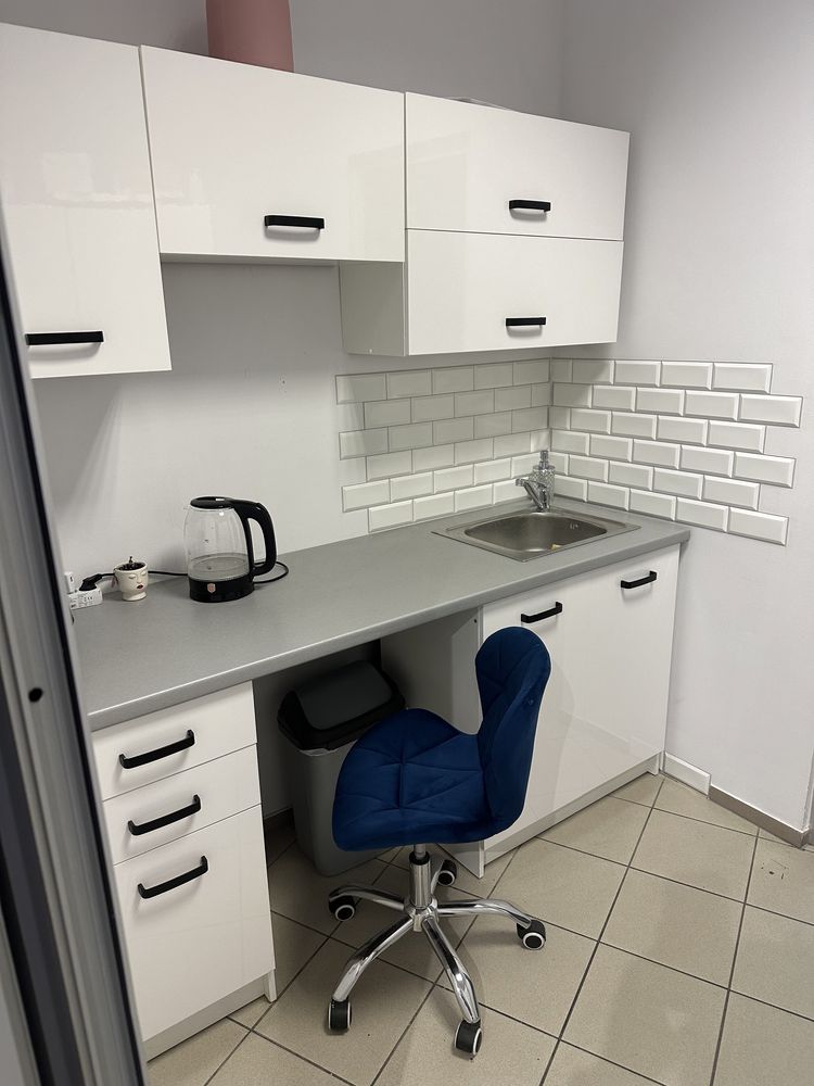 Odstąpie lokal pod salon urody