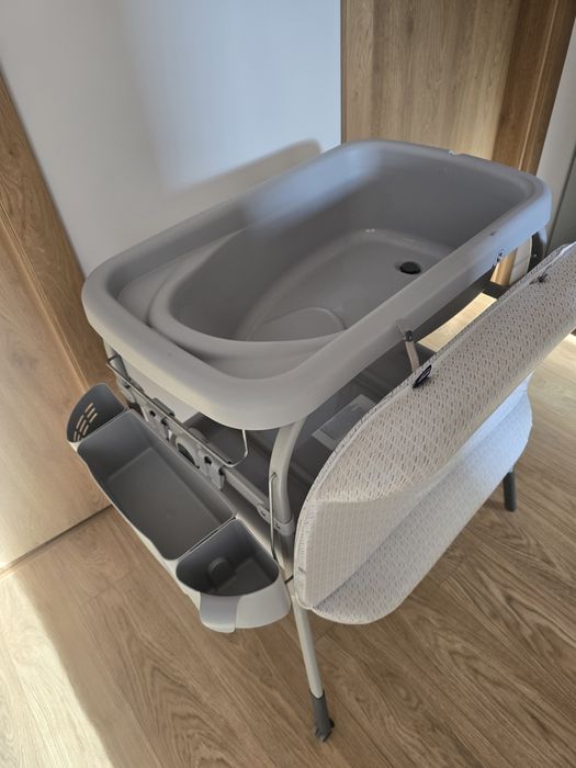 Przewijak z wanienką CHICCO