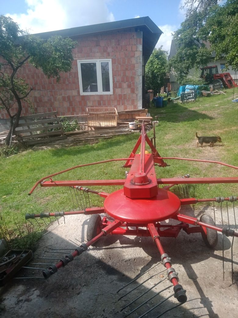 Zgrabiarka pająk Pottinger 300r