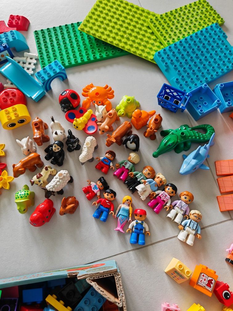 Wielki zestaw Lego duplo ludziki zwierzątka tor