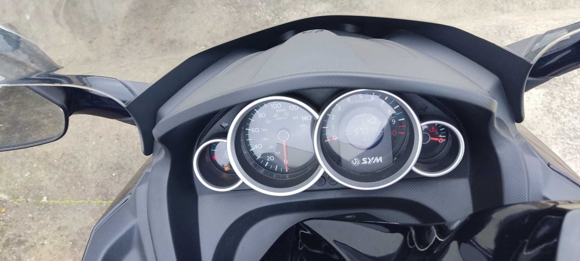 sym gts 125i - 58000kms - optimo estado