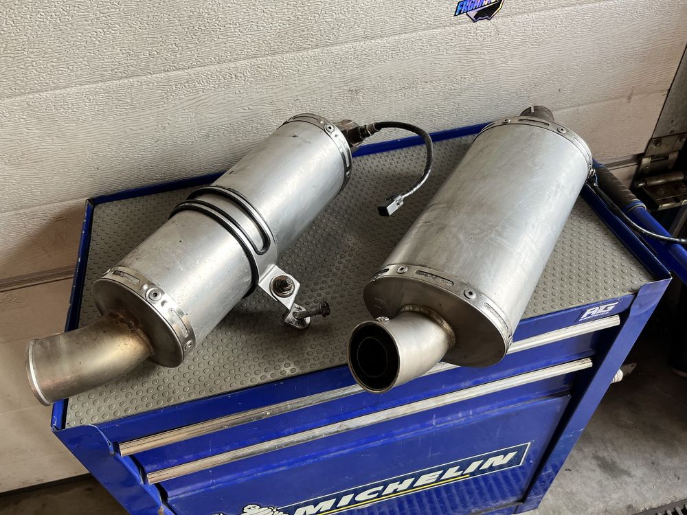 LeoVince tytan kawasaki er-6n er-6f yamaha  fz6 fz8 suzuki