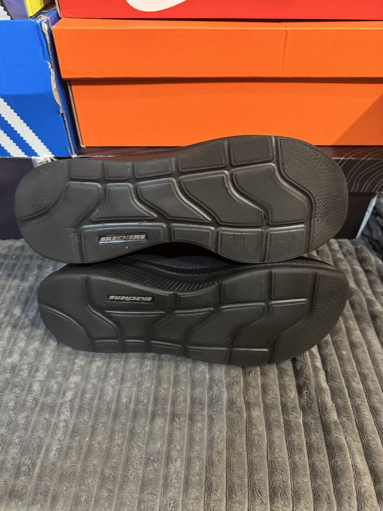 Оригінальні Кросівки Skechers Swift Fit 40,5(26см)