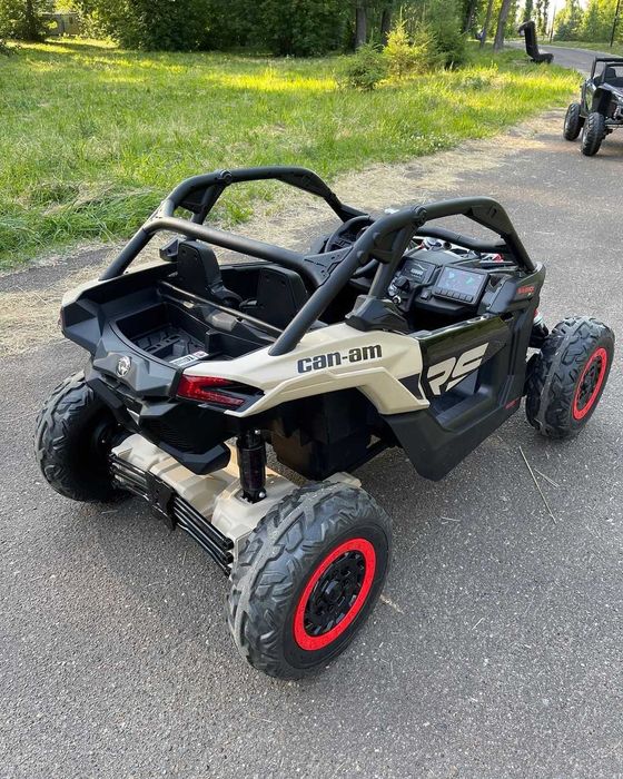 Mega BUGGY Canam MAVERICK RS 4x200W pilot mp3 autko akumulatorowe