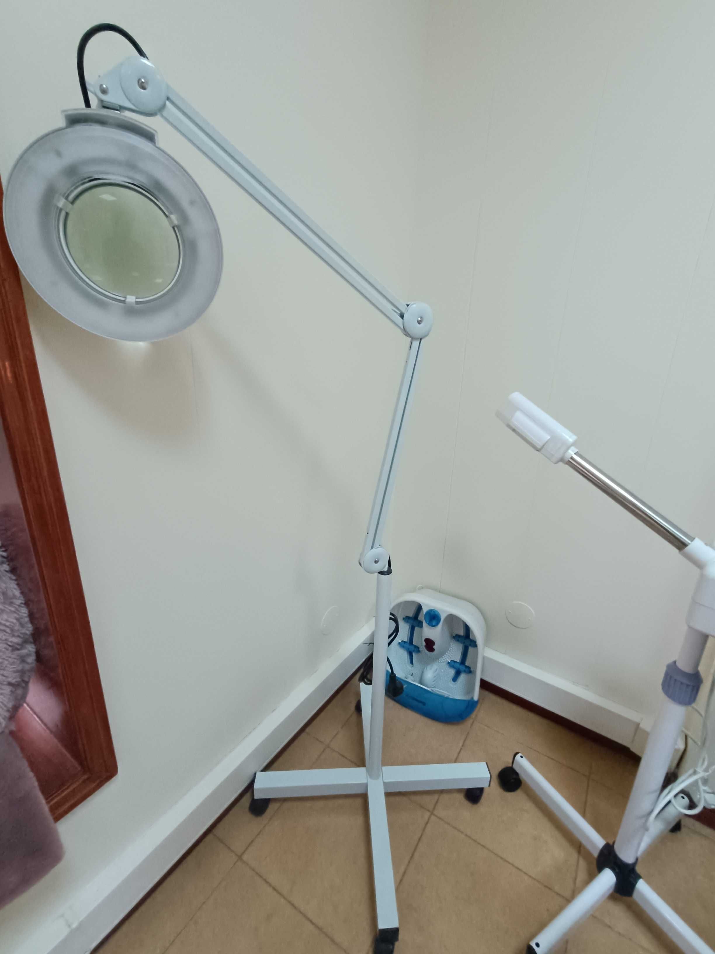 Lupa de estética com Led e com 5 dioptrias e vaporizador de ozono