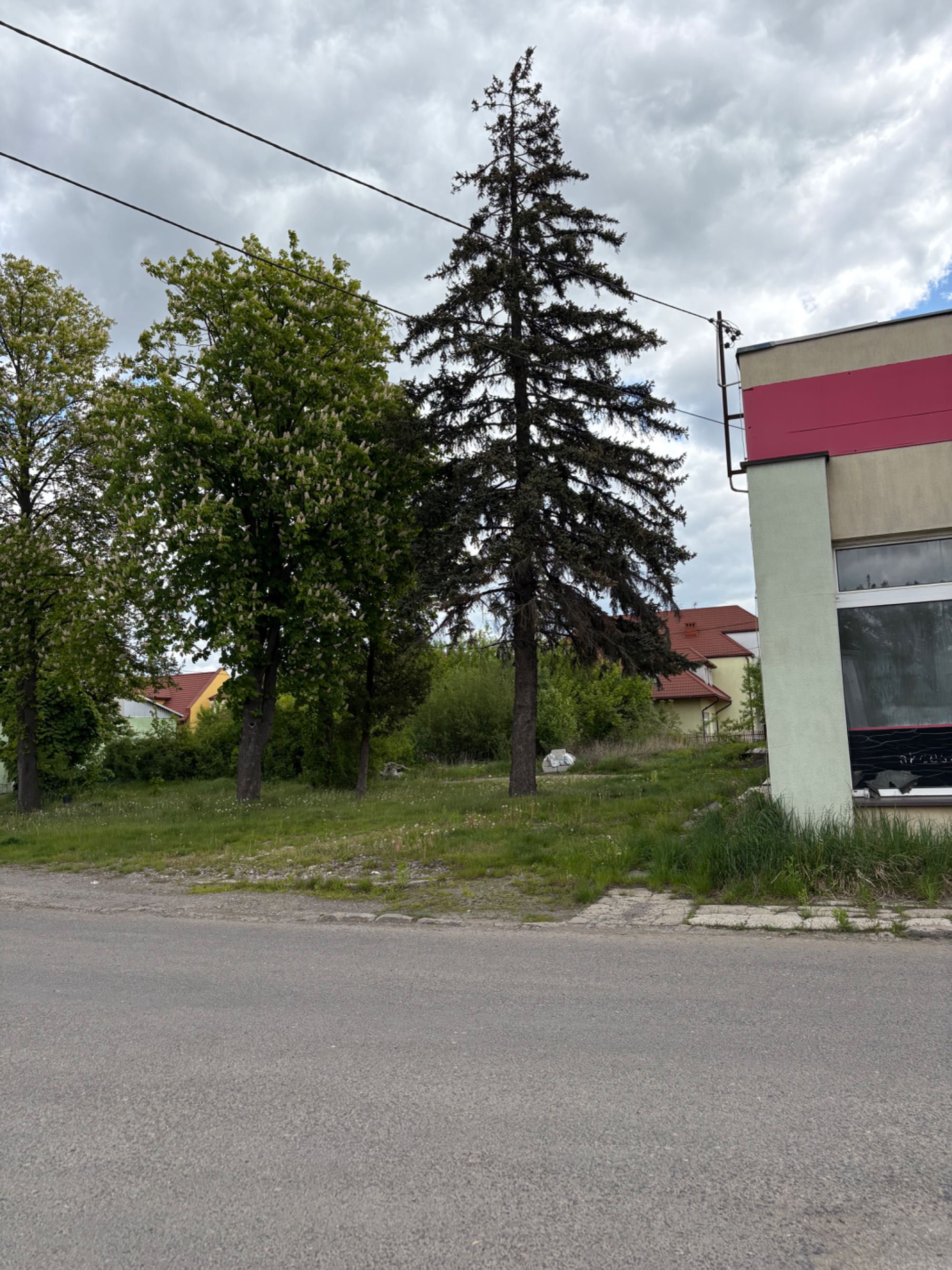 Wynajmę pawilon handlowy 400m2 w Sandomierzu ul. Trześniowska 11