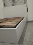 Cama de casal para venda!