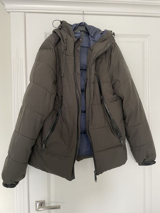 Чоловіча зимова куртка куплена в Італії