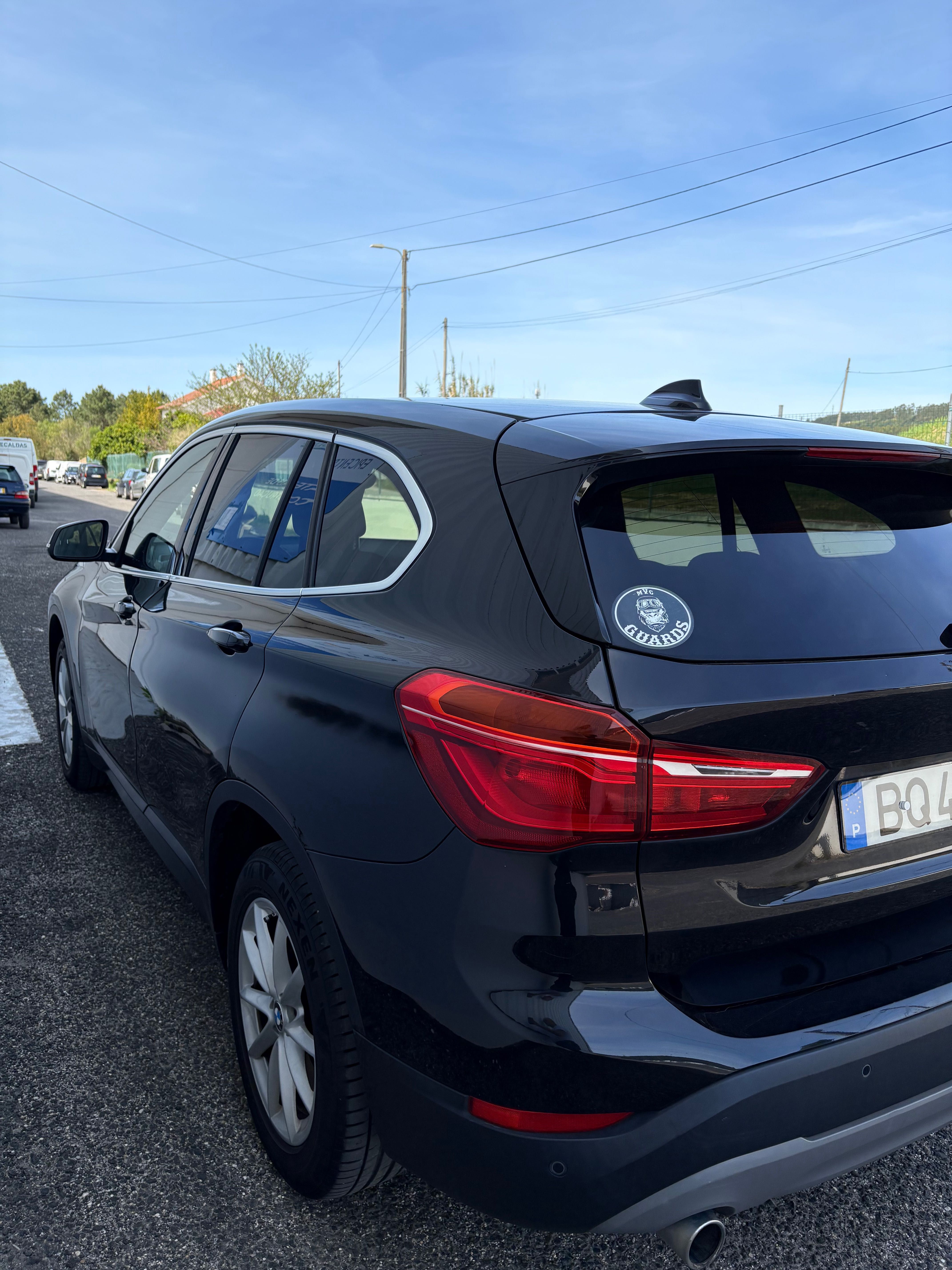 BMW X1 s drive16d – Espaçoso, Versátil e Económico