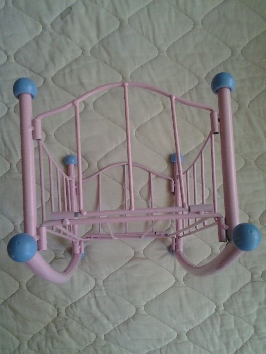 предлагается кроватка кукольная (для куклы) метал. 32x20