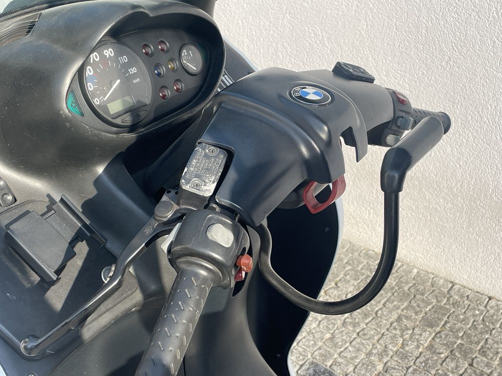 BMW C 1 200, moto super exclusiva para colecionar