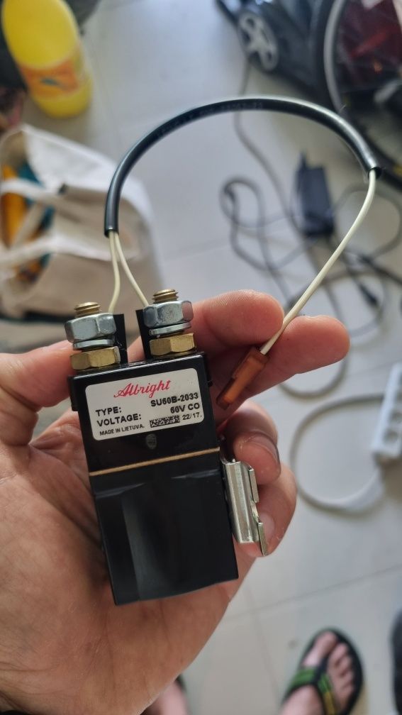 Contactor / relé
