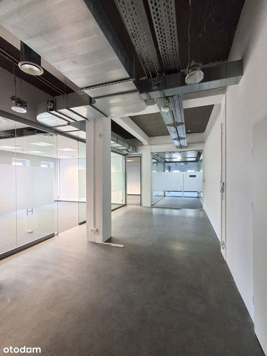Biuro w industrialnym stylu - atrakcyjne warunki Mokotów