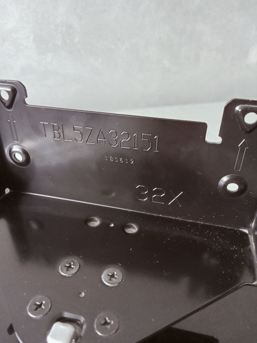 Підставка для телевізора