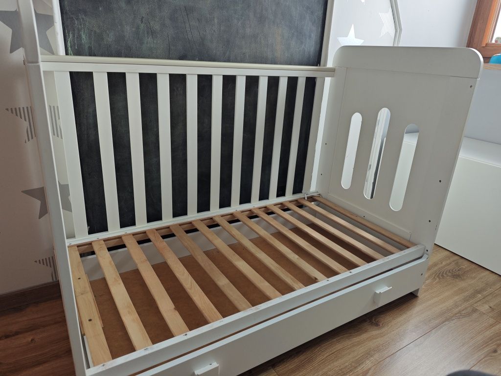 Łóżeczko dziecięce 120x60 3 poziomy materac + prześcieradła