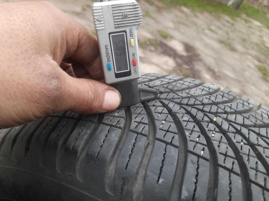 opony Goodyear 195/55/16 wielosezonowe Bieżnik 6,7-6,8mm 2024r PARA