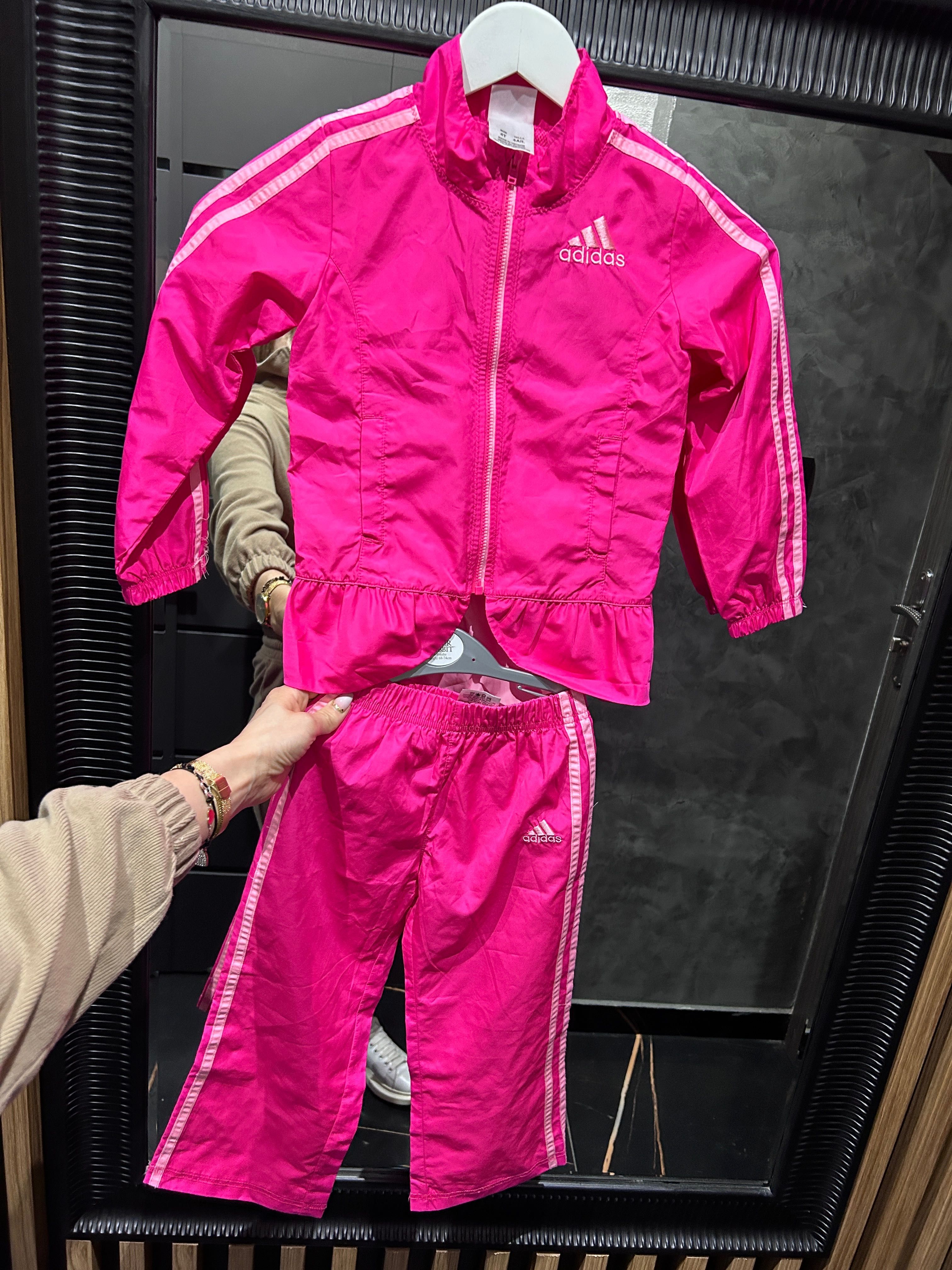 Dres dla dziewczynki adidas 4 lata