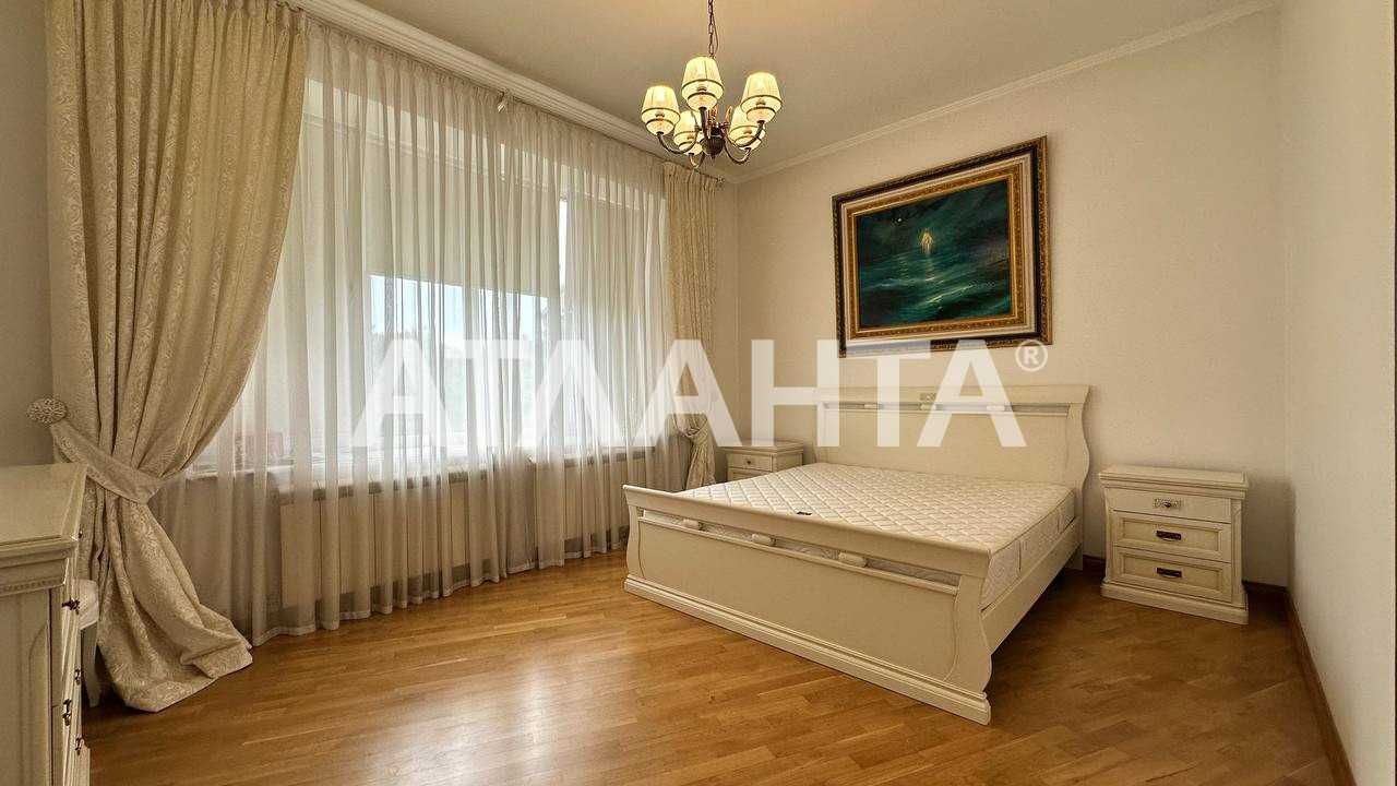 Шикарный дом на Фонтане в самом прекрасном районе.