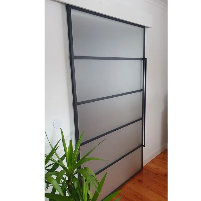 Drzwi przesuwne loft, szklane, metalowe, loftowe