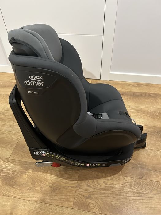 fotelik Britax Romer Dualfix m i-size, obrót 360 stopni, ISOFIX