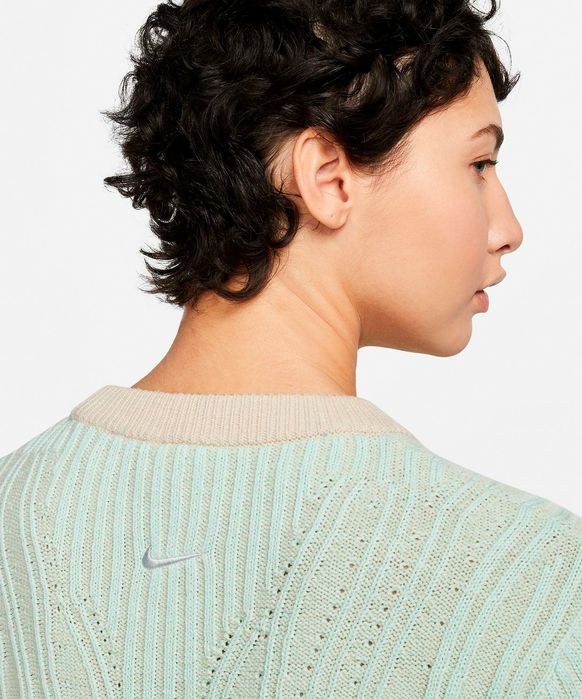 Свитшот Nike Yoga DM6992-126. Оригинал. Новый