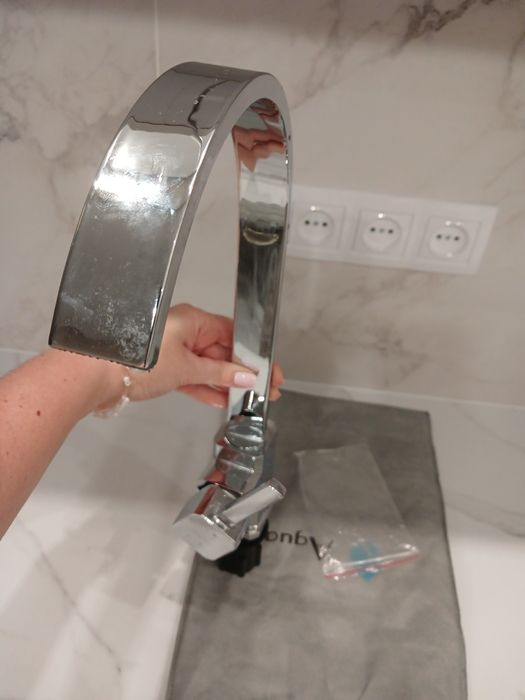 Продам змішувач для кухні