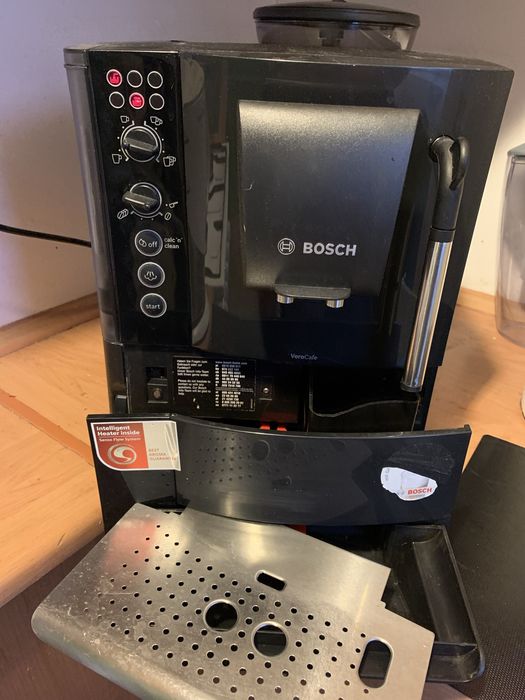 Bosch VeroCafe express ciśnieniowy ze spieniaczem mleka