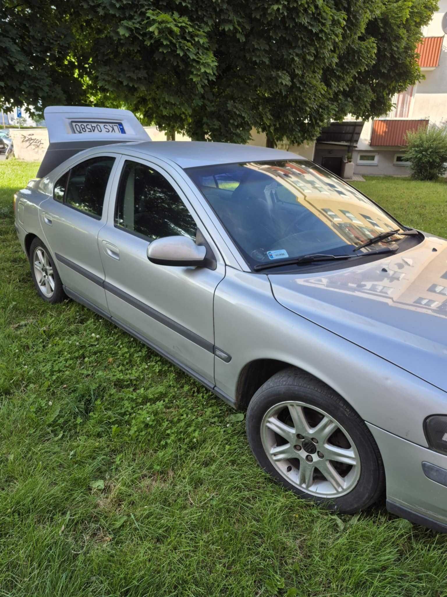 volvo s60 2000r. 2,4 bg 140 km