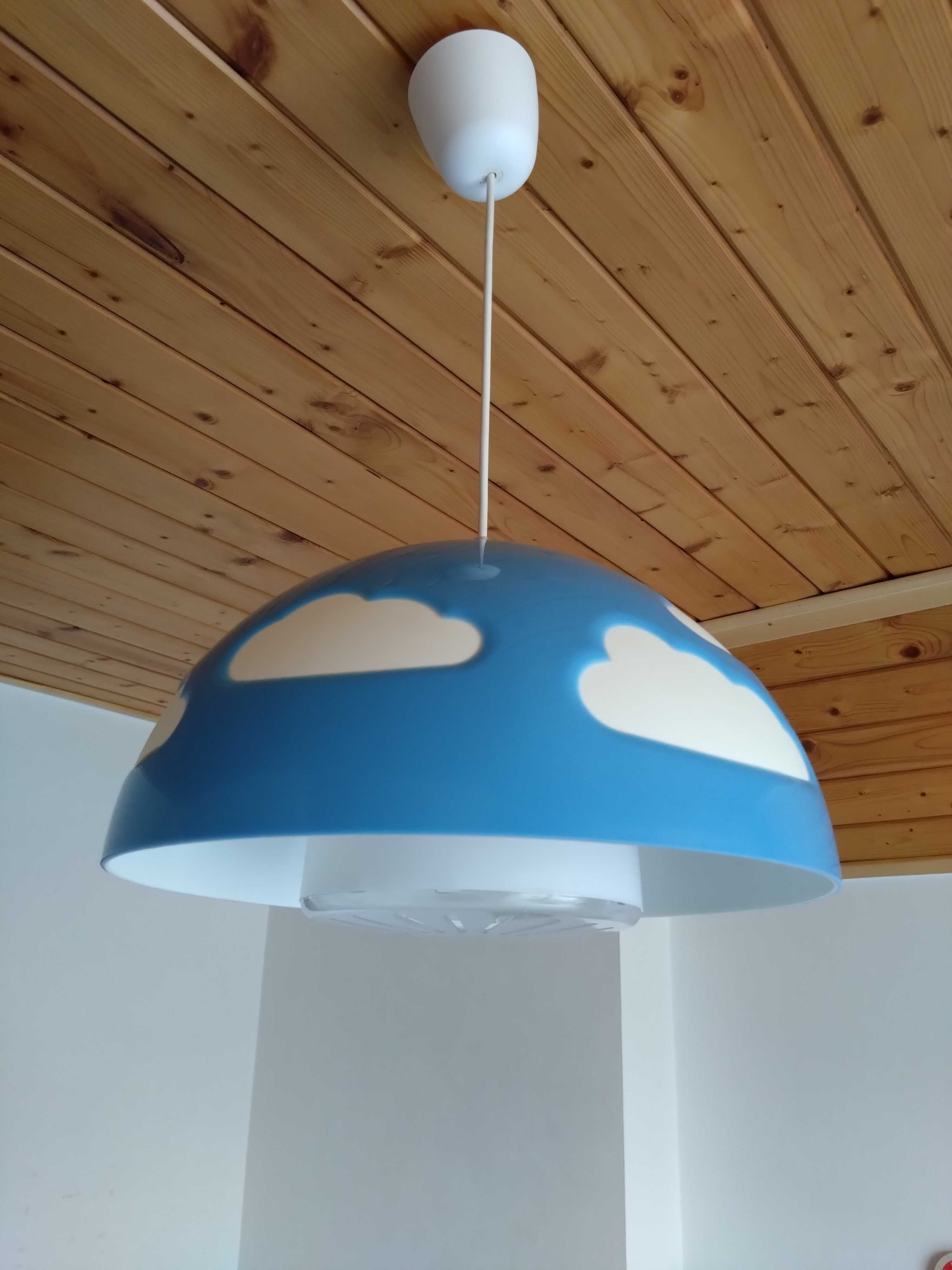 Lampa do pokoju dziecięcego Ikea chmurki niebieska