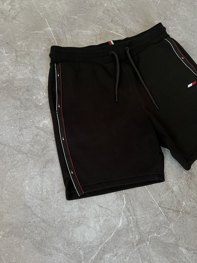 Шорти Tommy Hilfiger