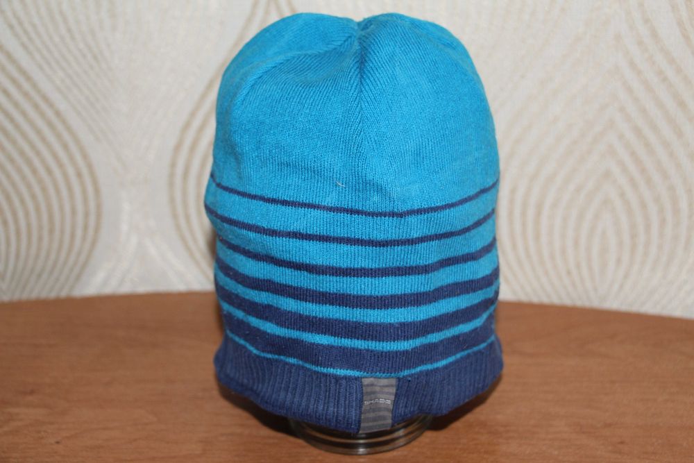 Шапочки деми мальчику разные 7 штук