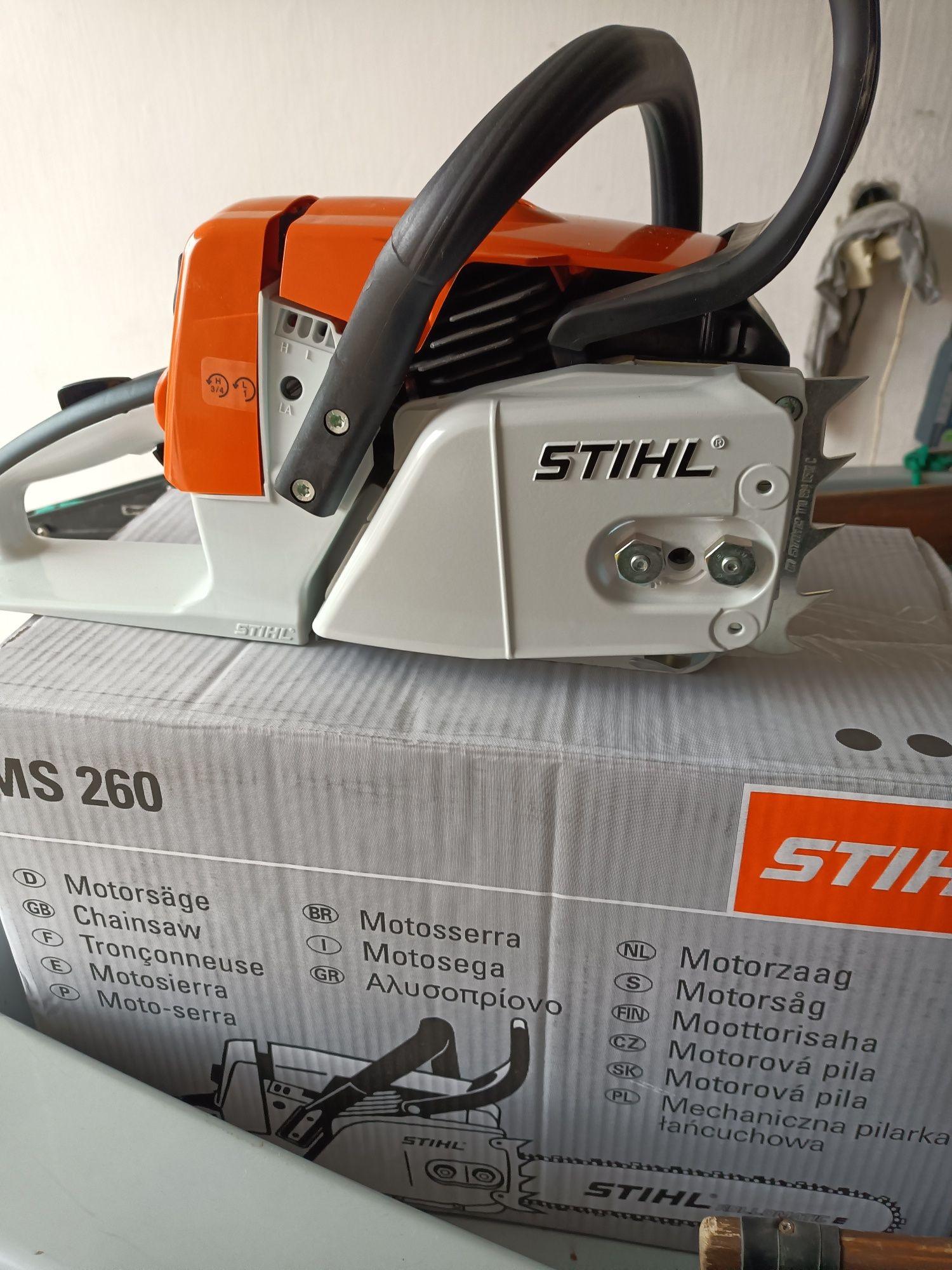 Sprzedam nową piłę Stihl 26 - 3/5 KM