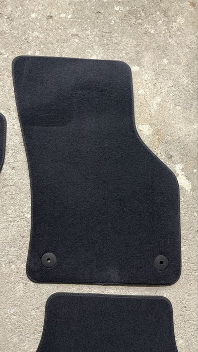 Nowe dywaniki welurowe czarne VW Volkswagen Passat B8 Oryginalne
