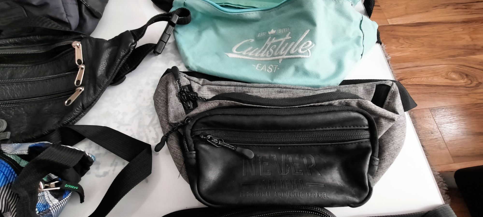 Nerki Saszetka Betlewski Prosto JanSport Reserved cena za komplet