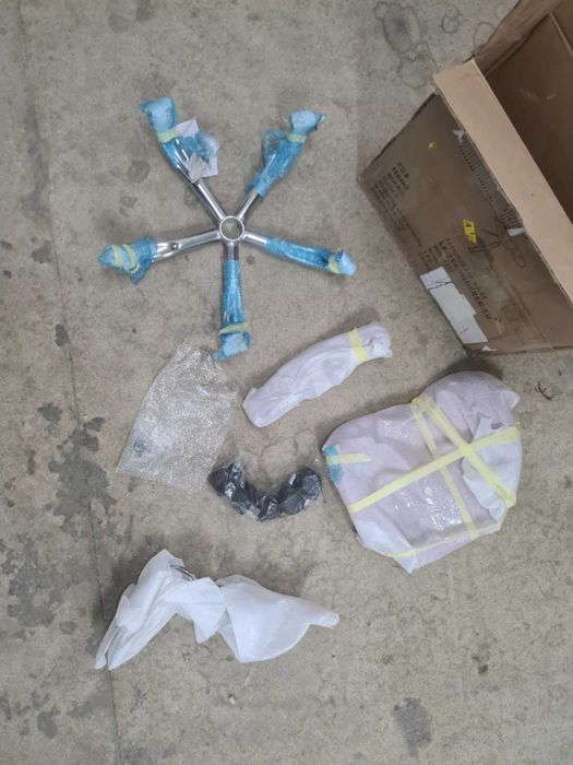 Krzesło biurowe z siedziskiem typu traktor