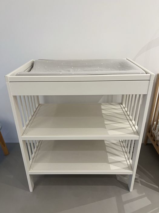 Muda fraldas IKEA - igual a novo