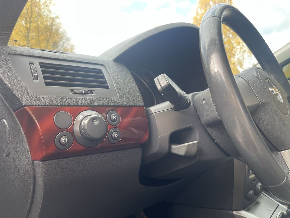 Opel Astra h 1.8 автомат