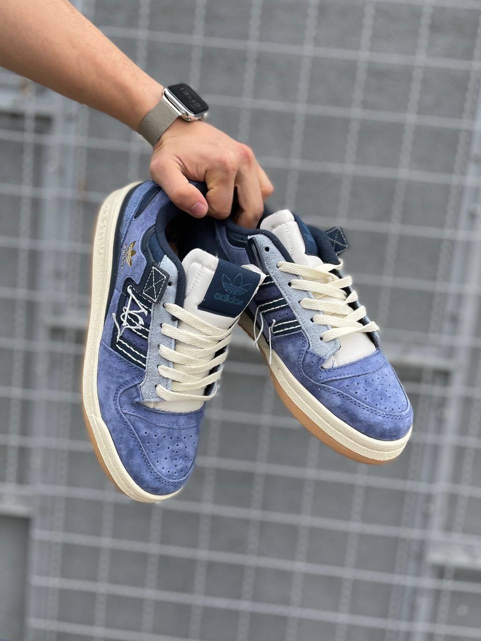 Гарні кросівки Adidas Forum 84 Low Blue