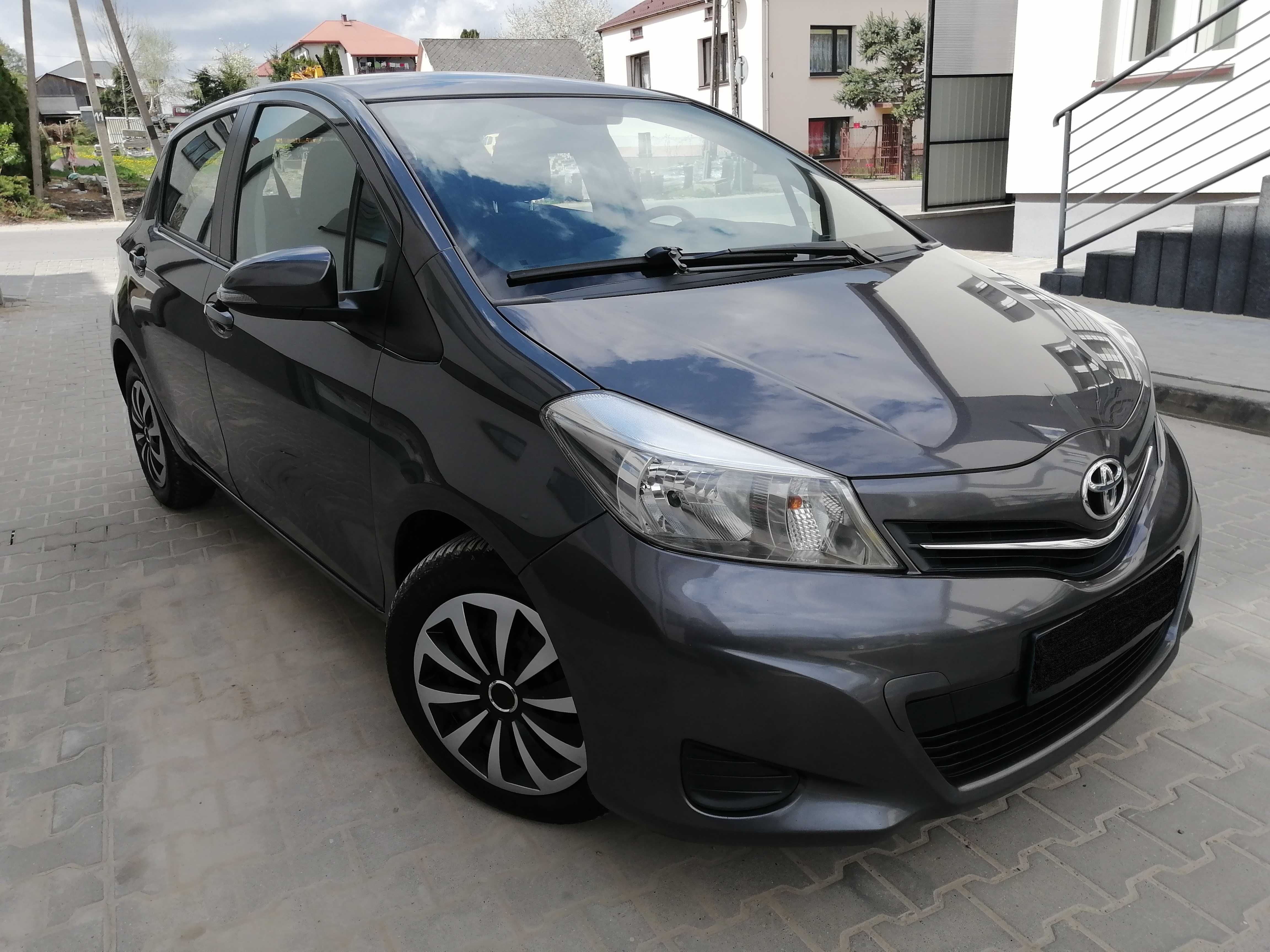 Toyota YARIS 1.4 D4D KLIMA/NAVI/Kamera Cofania