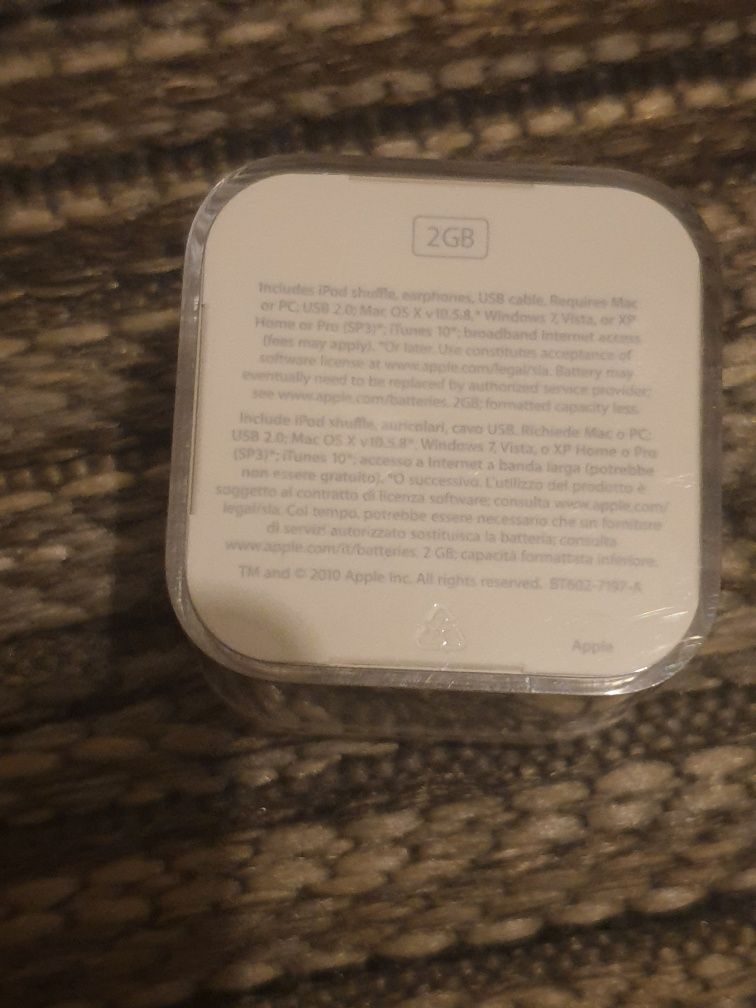 Apple iPod Shuffle 2Gb