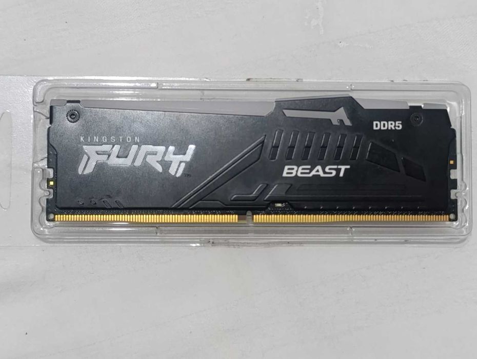 Memória Kingston Fury RGB 16GB 4800mhz