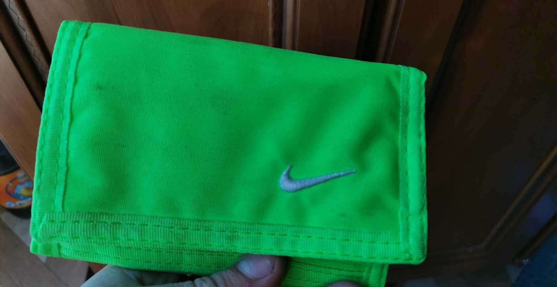 Portfel zielony nike