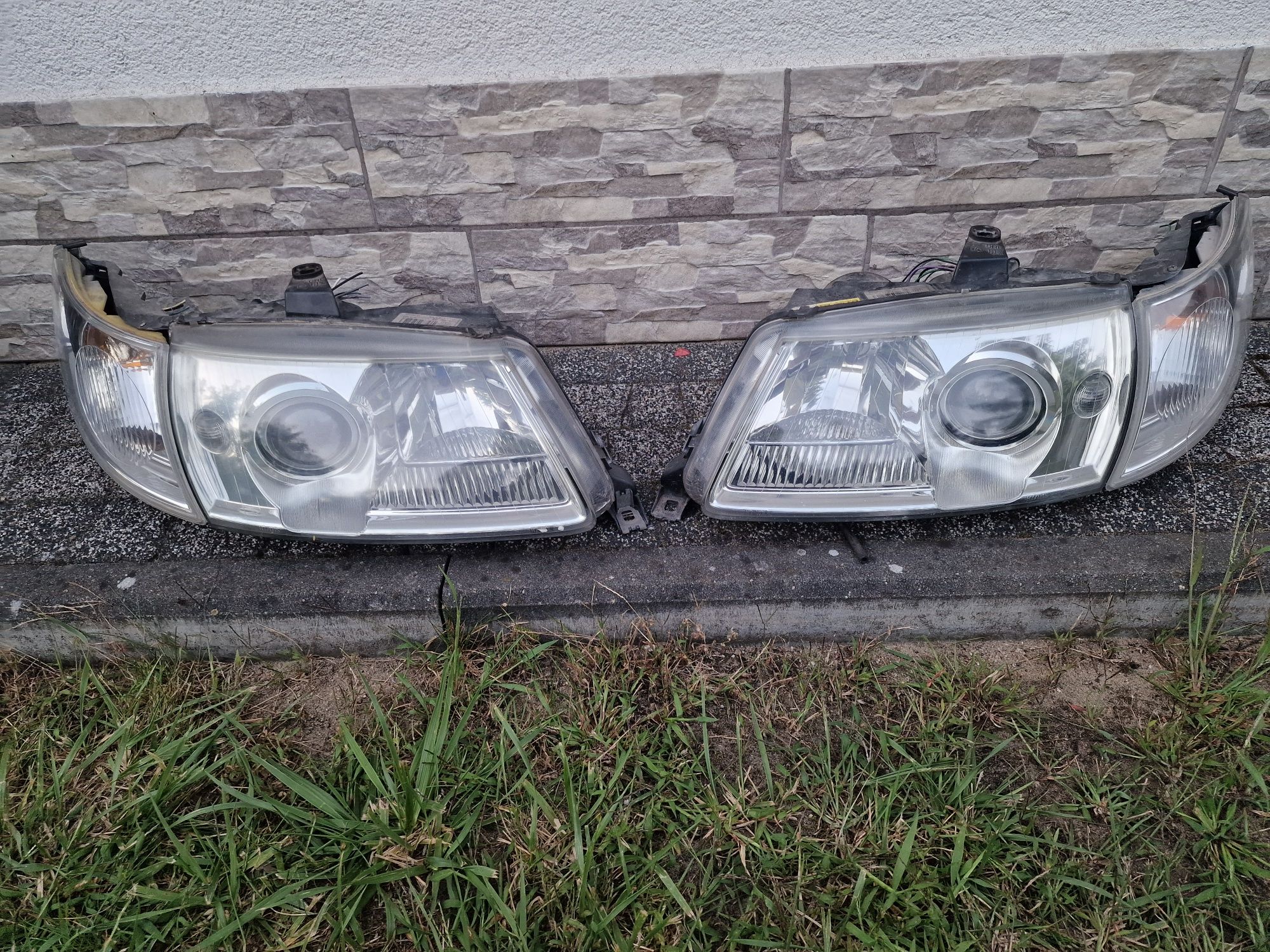 Lampy przód saab 9-5 soczewka  kierunkowskazy komplet