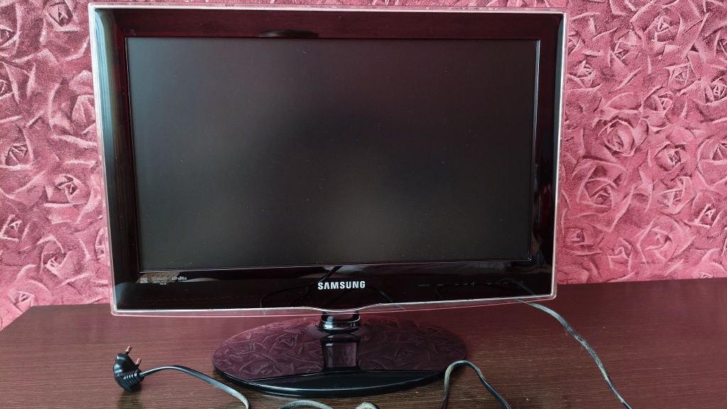 Телевизор Samsung 19 дюймов