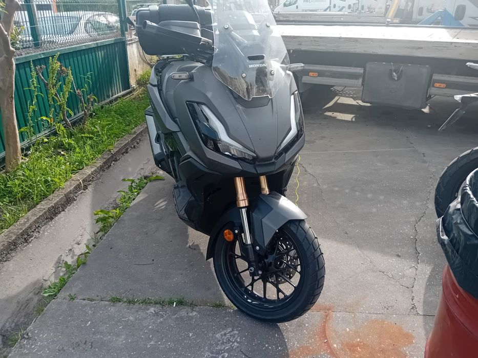 Honda ADV 350 c extras