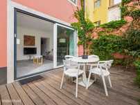 Apartamento T1 mobilado, equipado e com jardim em Lisboa