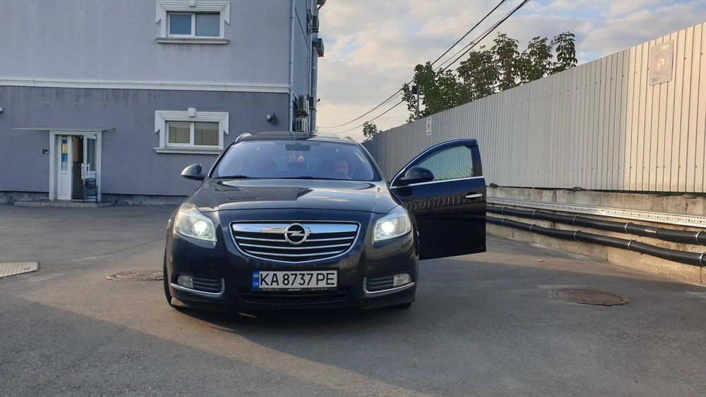 Продаю Opel Insignia