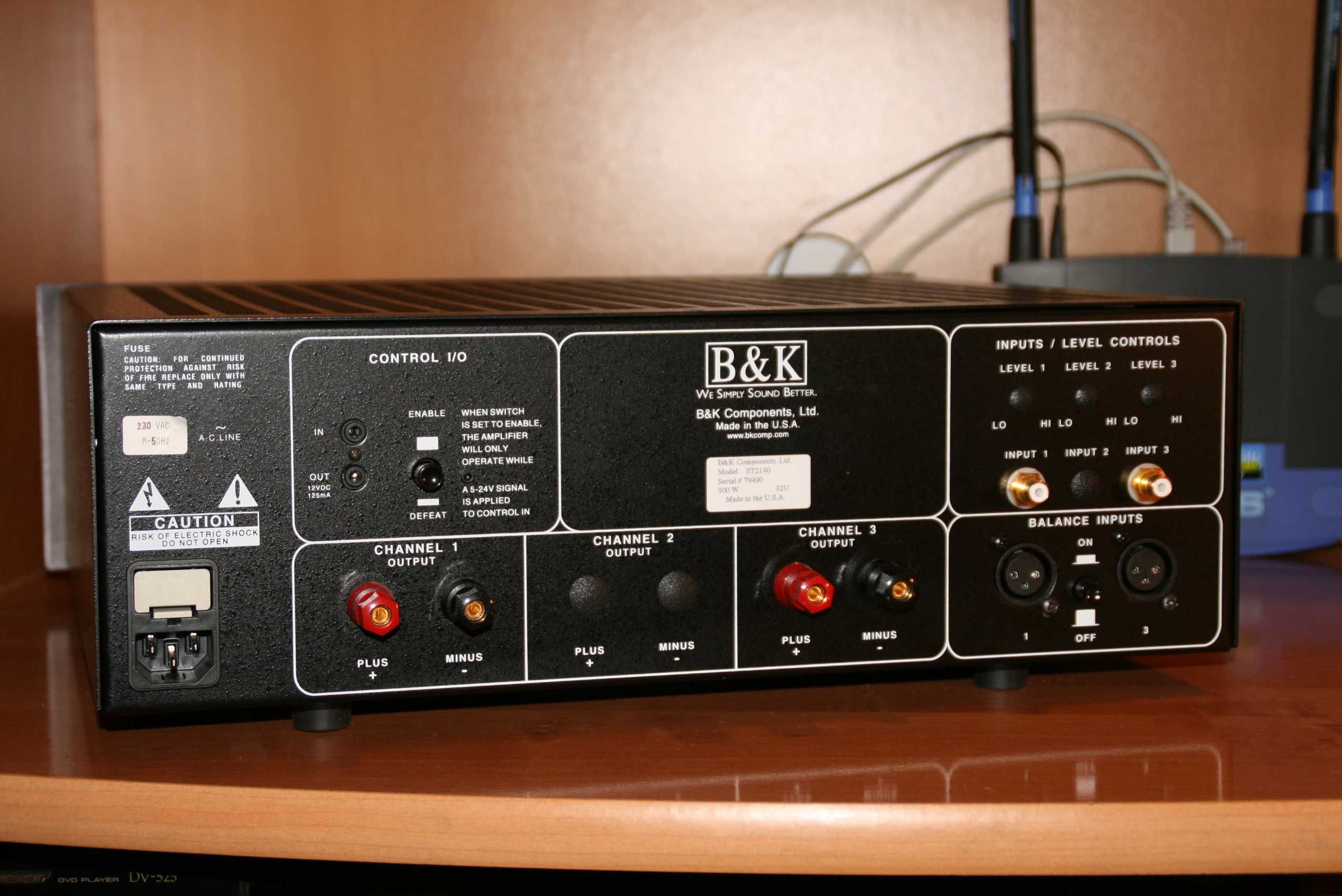 Wzmacniacz i przedwzmacniacz stereo | B&K Components | Made in USA
