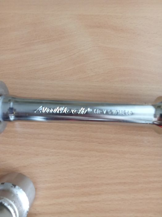 Инструмент ручной IZELTAS промышленный.